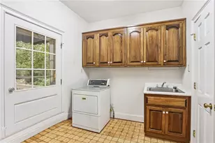 527 N St Marys Ln NW, Marietta, GA 30064 - Photo 11