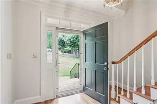 527 N St Marys Ln NW, Marietta, GA 30064 - Photo 3