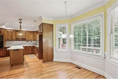 527 N Saint Marys Lane NW, Marietta, GA 30064 - Photo 9