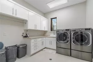 1500 W Wesley Rd NW, Atlanta, GA 30327 - Photo 41