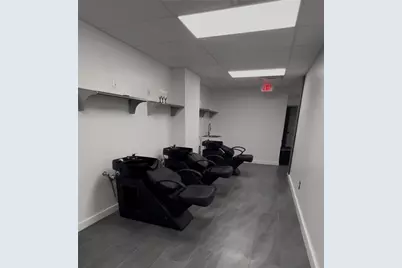 7855 Roswell Road, Atlanta, GA 30350 - Photo 9