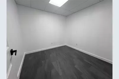 7855 Roswell Road, Atlanta, GA 30350 - Photo 19