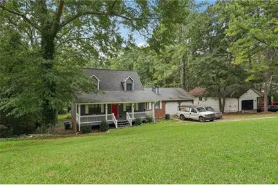 1418 Winchester Trail, Riverdale, GA 30296 - Photo 3