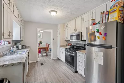 1418 Winchester Trail, Riverdale, GA 30296 - Photo 13