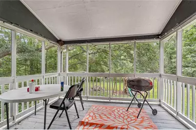 1418 Winchester Trail, Riverdale, GA 30296 - Photo 37