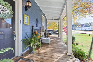 215 Johnson St, Hogansville, GA 30230 - Photo 9