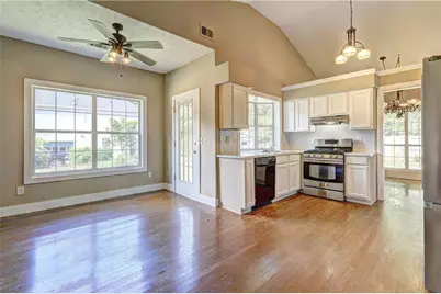 2006 Hawthorne Way, Woodstock, GA 30189 - Photo 9