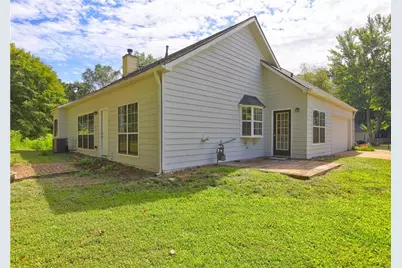 2006 Hawthorne Way, Woodstock, GA 30189 - Photo 3