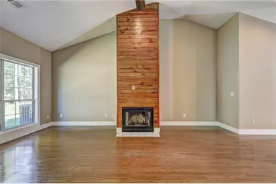 2006 Hawthorne Way, Woodstock, GA 30189 - Photo 5