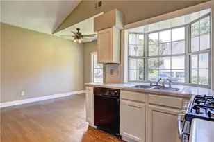 2006 Hawthorne Way, Woodstock, GA 30189 - Photo 11