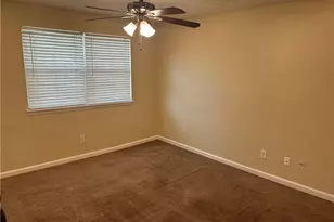 1214 Mannbrook Dr, Stone Mountain, GA 30083 - Photo 5