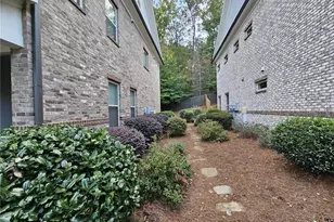 3920 Glenview Club Ln, Duluth, GA 30097 - Photo 37