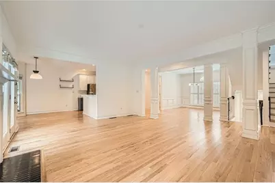 2426 Vivian Circle, Decatur, GA 30030 - Photo 7