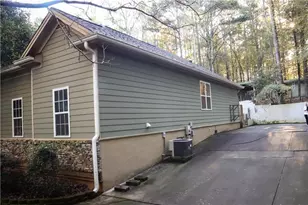 346 E River Bend Dr E, Eatonton, GA 31024 - Photo 13