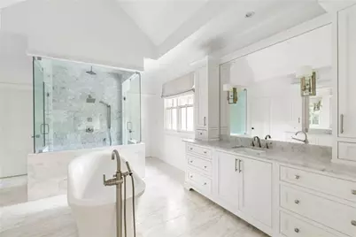 4715 Lake Forrest Drive, Atlanta, GA 30342 - Photo 55