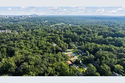 4715 Lake Forrest Drive, Atlanta, GA 30342 - Photo 79