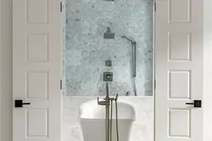 4715 Lake Forrest Dr, Atlanta, GA 30342 - Photo 53