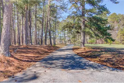 692 W Union Grove Circle, Auburn, GA 30011 - Photo 3