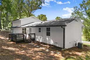 5871 Dolvin Ln, Buford, GA 30518 - Photo 37