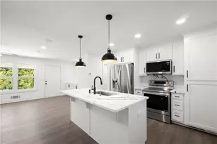 5871 Dolvin Ln, Buford, GA 30518 - Photo 17