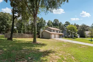 5320 Kelleys Creek Dr, Stone Mountain, GA 30088 - Photo 3