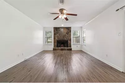 5320 Kelleys Creek Drive, Stone Mountain, GA 30088 - Photo 9