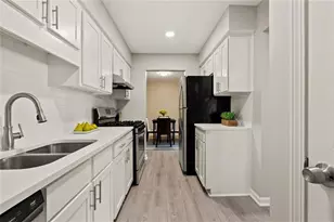 1701 Hawthorne Ave, Atlanta, GA 30337 - Photo 7