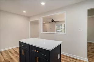 938 Rebel Forest Dr SE, Atlanta, GA 30315 - Photo 11