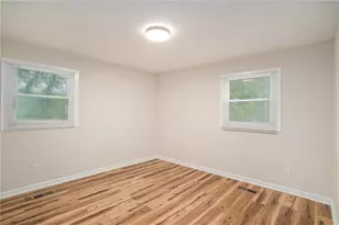 938 Rebel Forest Dr SE, Atlanta, GA 30315 - Photo 15