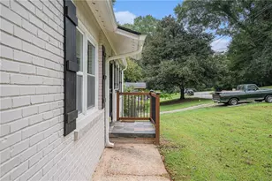 938 Rebel Forest Dr SE, Atlanta, GA 30315 - Photo 3