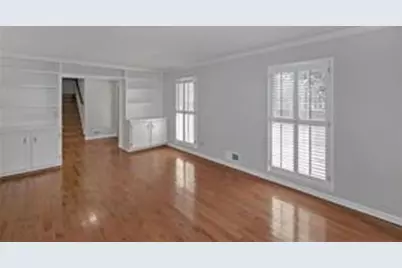 1038 Seven Springs Circle, Marietta, GA 30068 - Photo 9