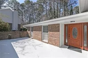 1038 Seven Springs Circle, Marietta, GA 30068 - Photo 5