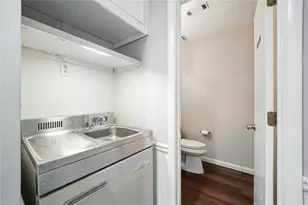 11285 Elkins Rd, Roswell, GA 30076 - Photo 27