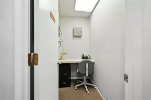 11285 Elkins Rd, Roswell, GA 30076 - Photo 21