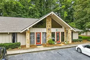 11285 Elkins Rd, Roswell, GA 30076 - Photo 3