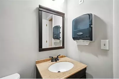 11285 Elkins Road #D2, Roswell, GA 30076 - Photo 25