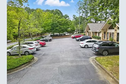 11285 Elkins Road #D2, Roswell, GA 30076 - Photo 5