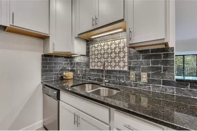 3071 Lenox Road NE #16, Atlanta, GA 30324 - Photo 7