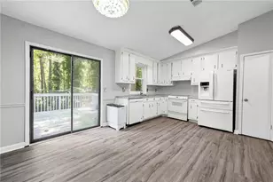 4348 Bradley Dr, Snellville, GA 30039 - Photo 9