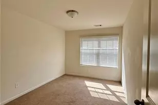 6410 Kennonbriar Ct, Lithonia, GA 30058 - Photo 5