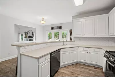 3860 Pinewood Court, Cumming, GA 30041 - Photo 9