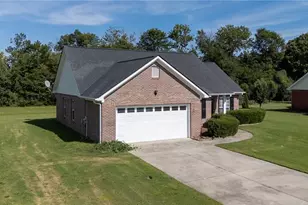 130 Brookstone Dr SW, Calhoun, GA 30701 - Photo 3