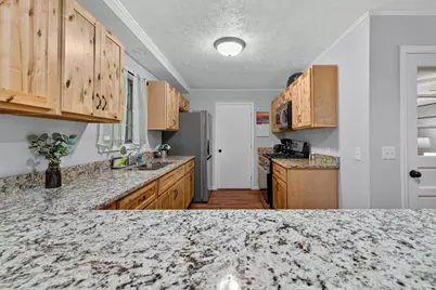 199 Cherry Street SE, Calhoun, GA 30701 - Photo 17