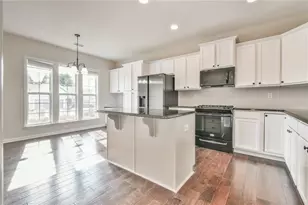 6484 Lantern Ridge, Hoschton, GA 30548 - Photo 3