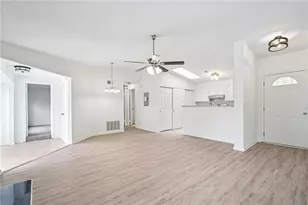 4263 Parkview Ct, Stone Mountain, GA 30083 - Photo 5