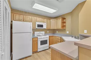 1343 Orchard Park Dr, Stone Mountain, GA 30083 - Photo 17