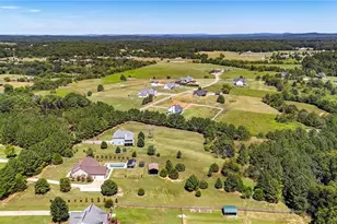 22 Ravenfield Rd, Taylorsville, GA 30178 - Photo 9