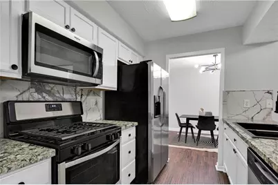 832 Heritage Oaks Drive, Stone Mountain, GA 30088 - Photo 7