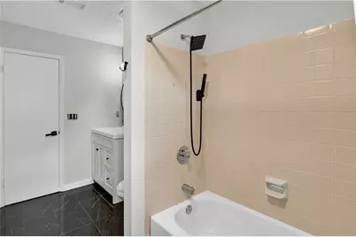 832 Heritage Oaks Drive, Stone Mountain, GA 30088 - Photo 21