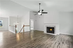 452 Crested View Dr, Loganville, GA 30052 - Photo 7